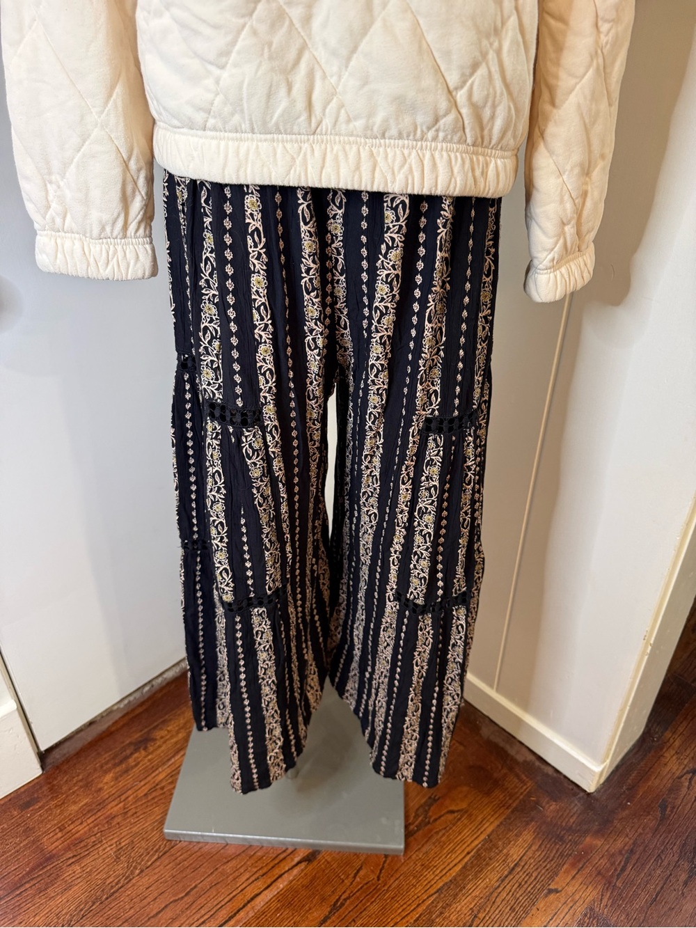 Angie Black and Cream Patterned Wide-Leg Pants Sz 1X